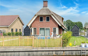 Stunning home in Idskenhuizen w/ WiFi and 5 Bedrooms